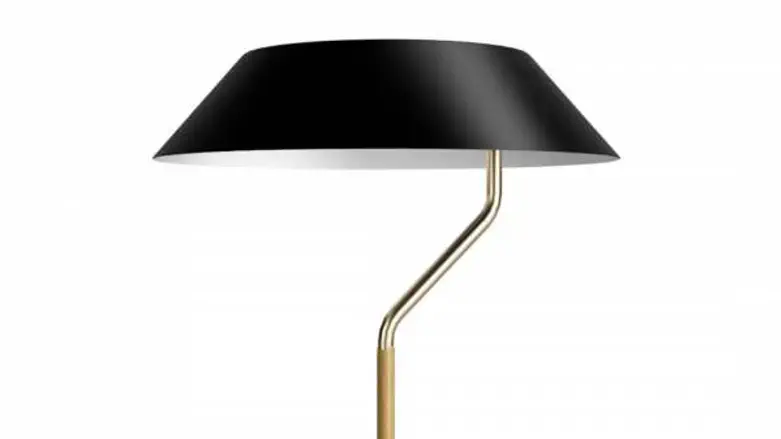 איך לבחור מנורה עומדת לסלון?