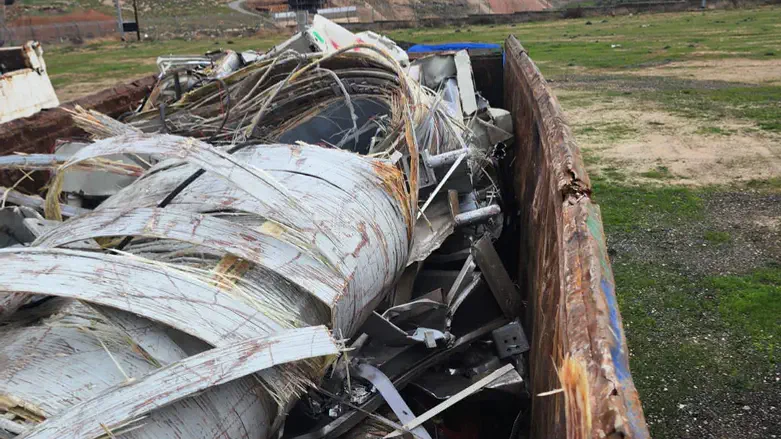 1 of the trucks smuggling waste