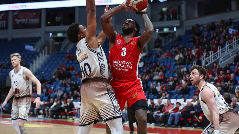 קרינגטון מול קריית אתא הערב