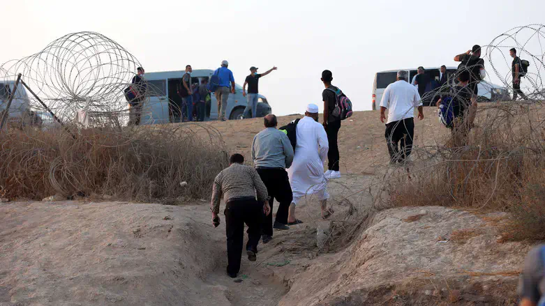 שב"חים חודרים לישראל