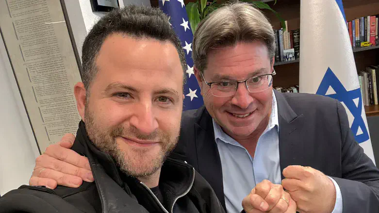 Гай Хохман и Офир Акунис