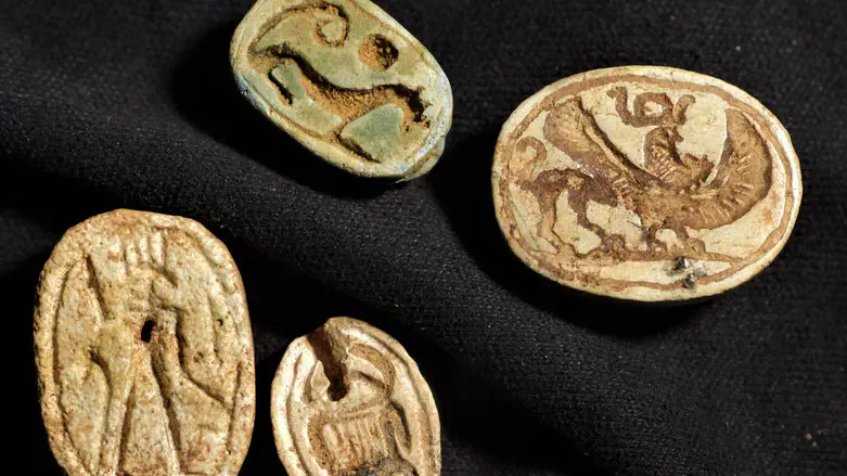 Egyptian-style scarabs with additional cu