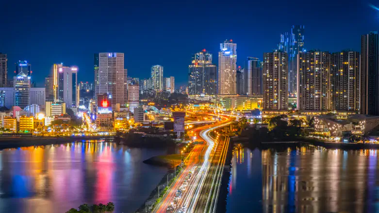 Singapore's West shocks investors