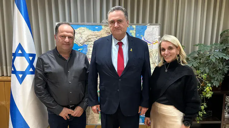 כ"ץ עם איציק ונועה בונצל