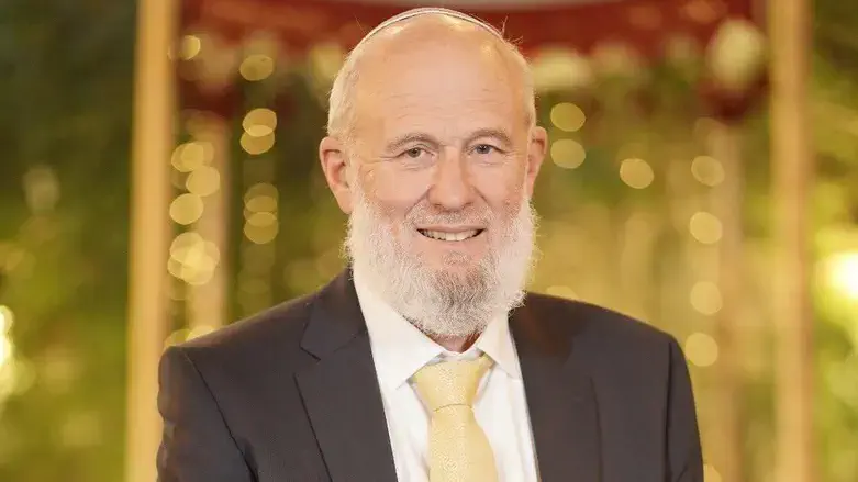 הרב אברהם אנגל