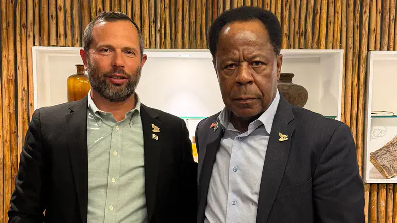 Ganz, left, and Terrell, right