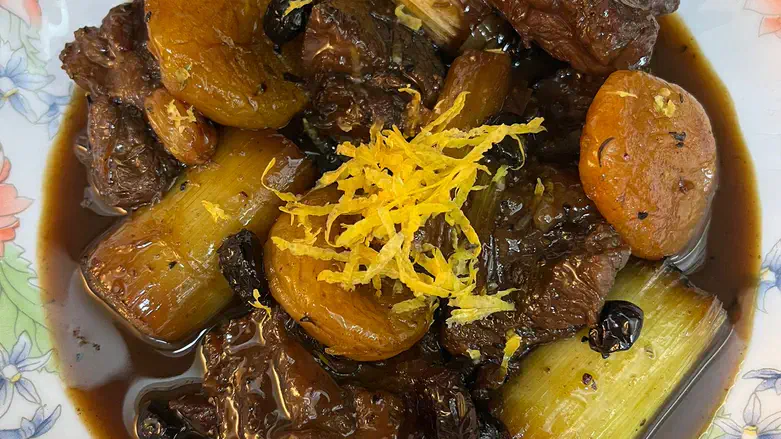 צוואר לסדר ט"ו בשבט