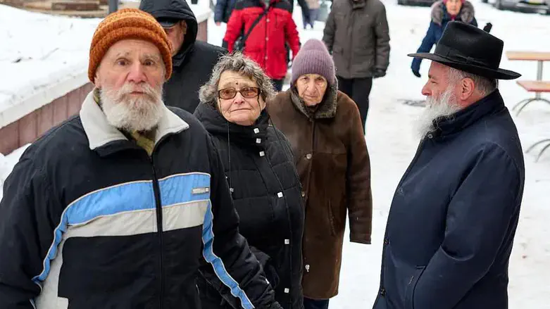 חלוקת מזון במרכז היהודי בקייב