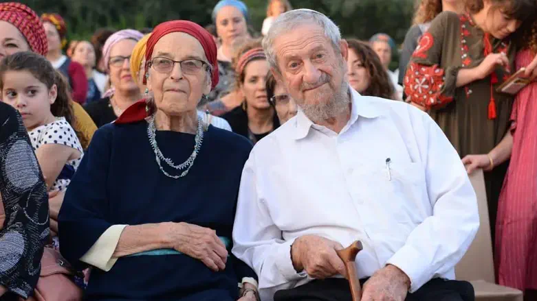 יעקב בלוך ז"ל עם רעייתו