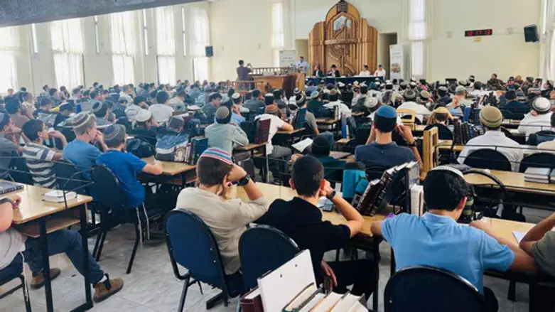 לבנות אישיות, לא רק תלמיד: הדרך ללב הנער