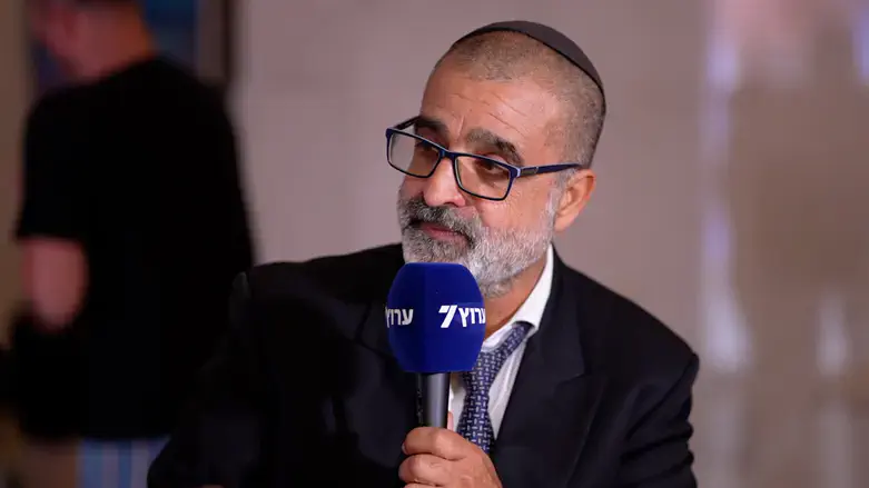 הרב אברהם זרביב, דיין