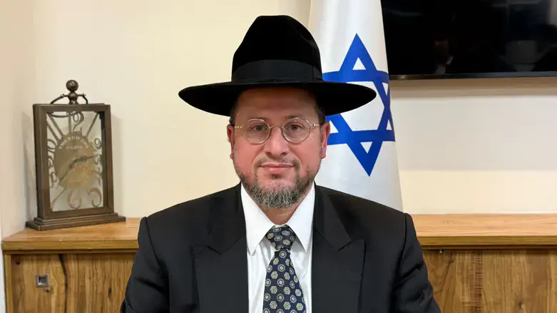 Раввин Авраам Дери