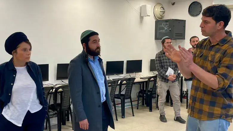 Tzvi Succot during the surprise visit