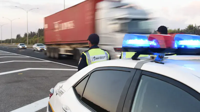 שוטר תנועה בפעולה