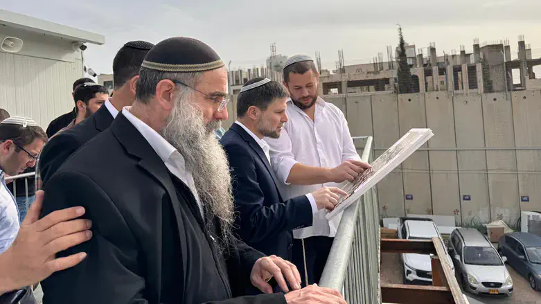 סיעת הציונות הדתית בקבר רחל