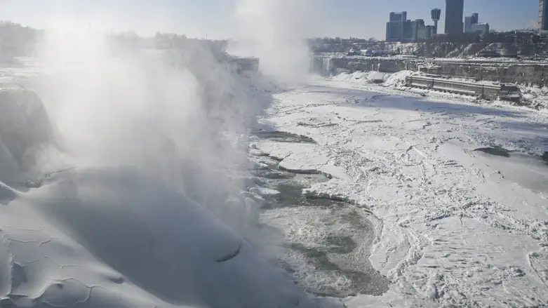 В Нью-Йорке очень холодно