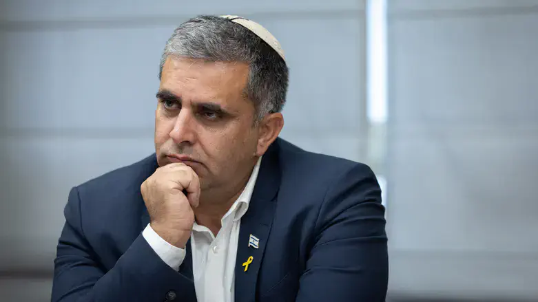 השר אופיר סופר