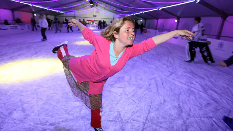 Iceskating (illustrative)