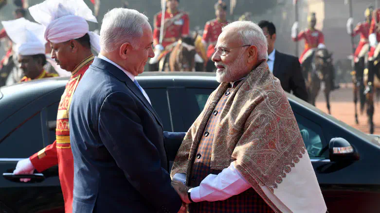 נרנדיה מודי עם נתניהו