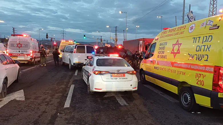 זירת האירוע ליד צומת תפוח