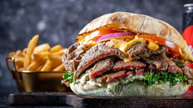 ארוחת הפרנה העגולה של ג'אסט מיט