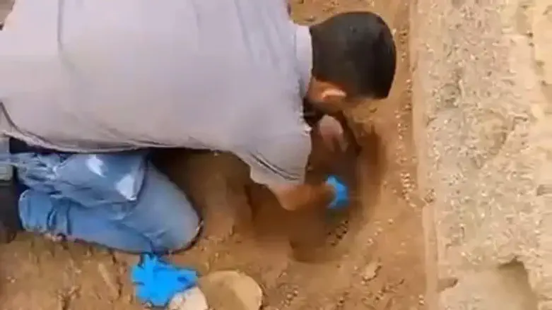 Finding guns near mosque