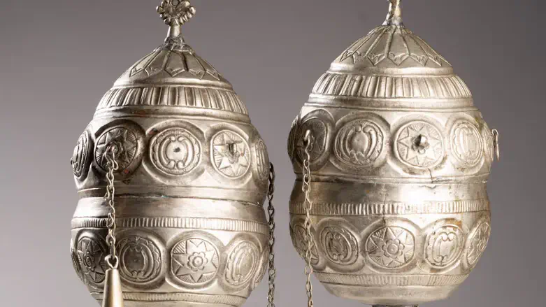 A pair of finials for a Torah scroll