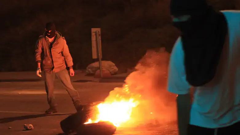 Беспорядки (иллюстрация)