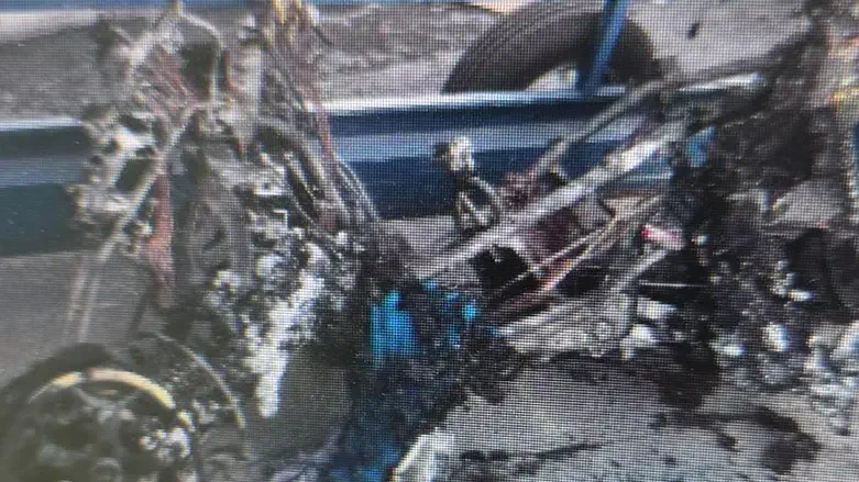 הקטנוע השרוף