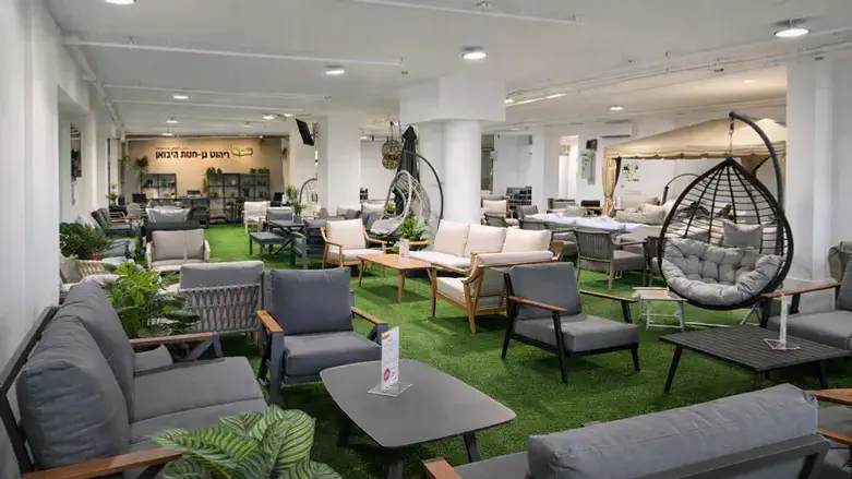 אולם התצוגה של פטיוס ריהוט גן