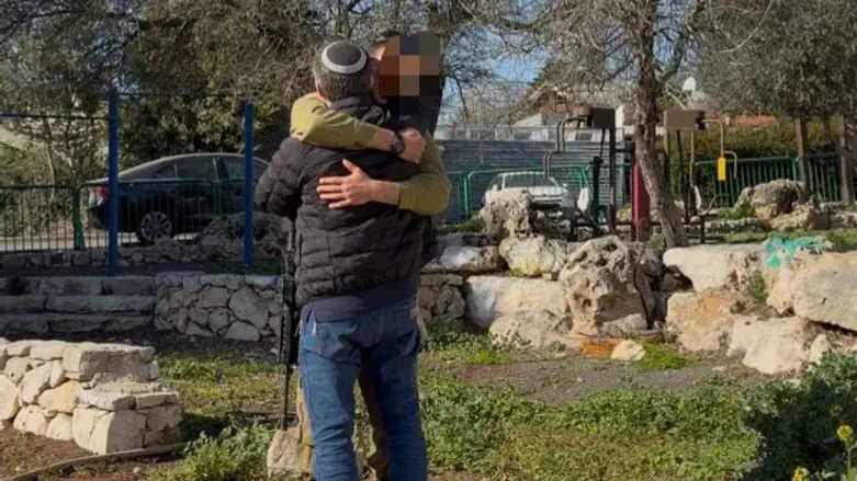 סמוטריץ' עם בנו בניה