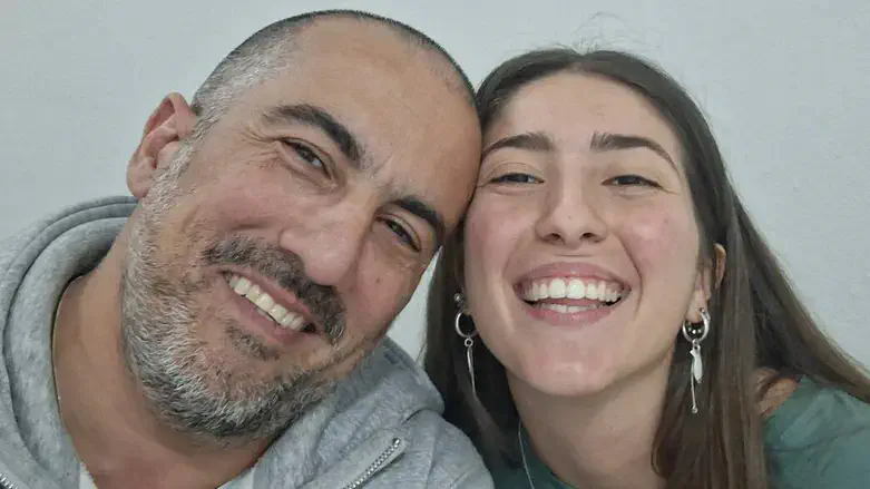 גאיה ואביה שחר