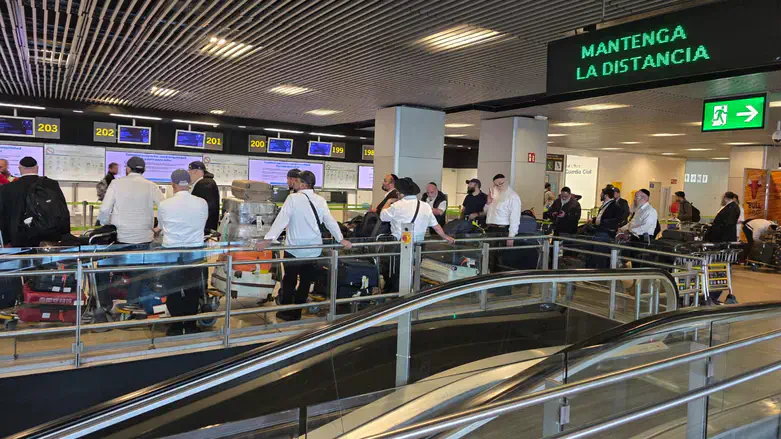 טיסת החילוץ