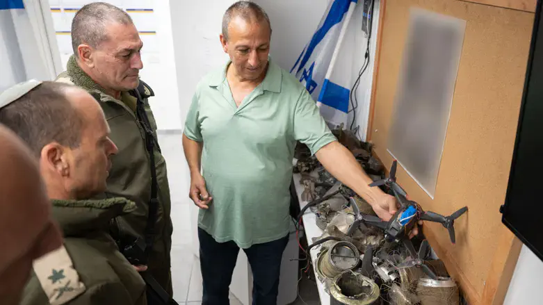 Eyal Zamir visits Metula