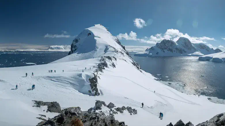 7 Ultra Luxury Antarctica Cruises