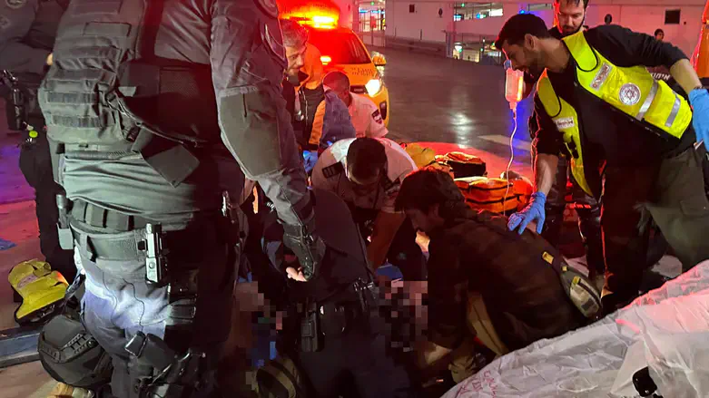 Treating the man who collapsed in a shelter