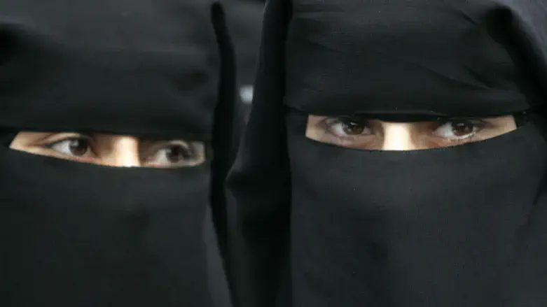 Muslim women in Gaza