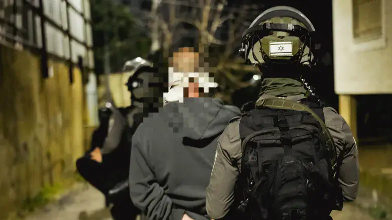 Arresting the terrorist