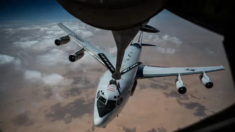 US E-3 Sentry AWACS aircraft refuels 03.26