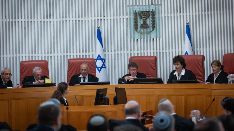 Заседание судейской коллегии БАГАЦ. Иллюстрация