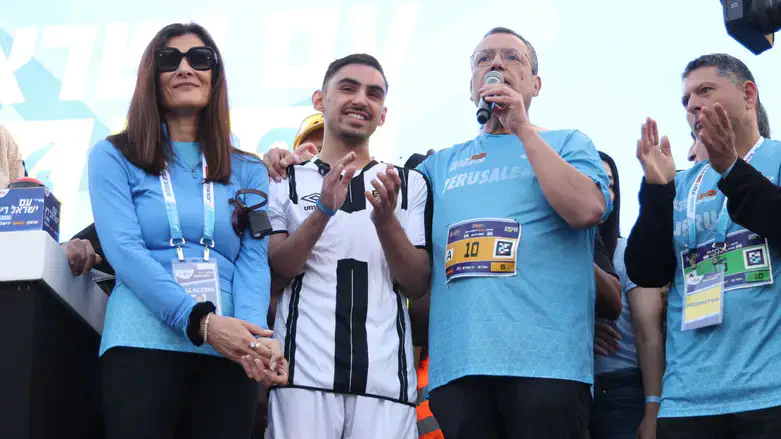 Rom Braslavski and Moshe Lion kick off the 10kmrace