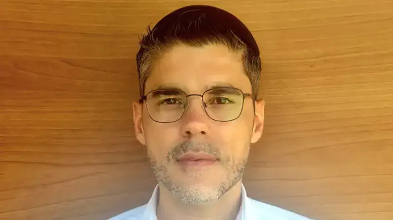 ד"ר יוסי בן שבת