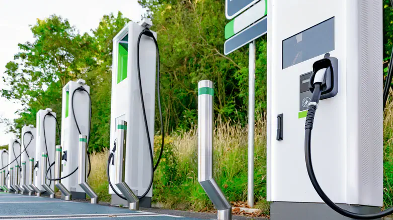 רכבים חשמליים