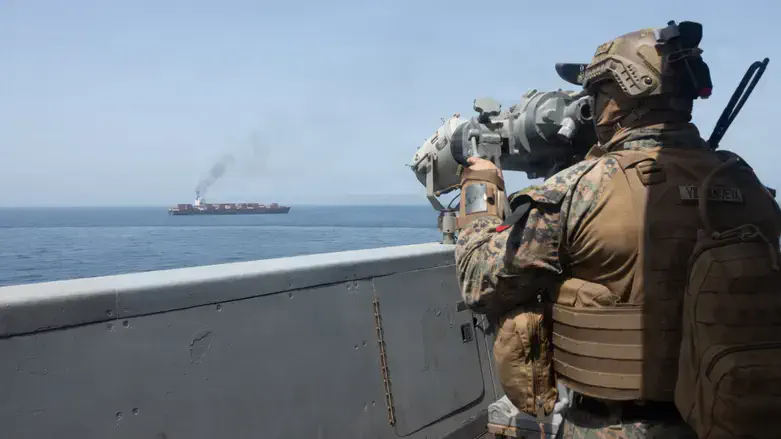 US forces patrol the Arabian Sea-April 2026