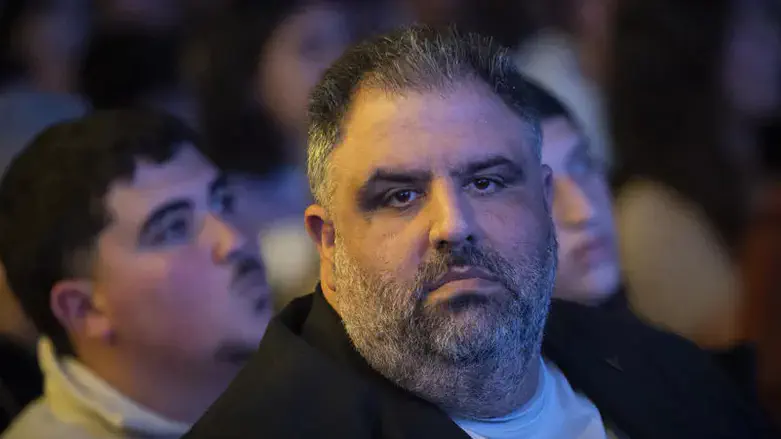 Эяль Остринский