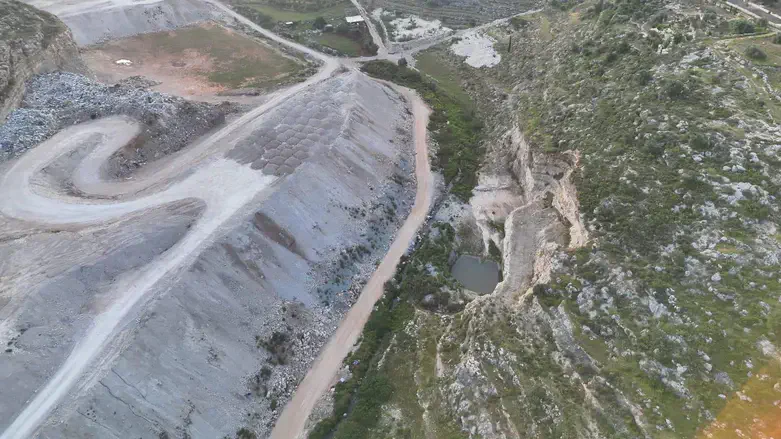 משרפת פסולת פיראטית שפונתה