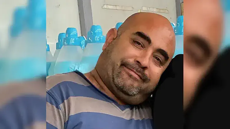 عامر حجيرات