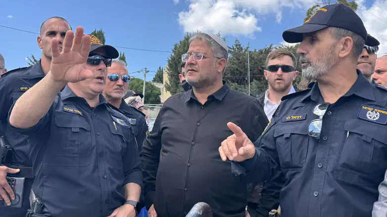 Итамар Бен-Гвир с инспекционным визитом на горе Мерон