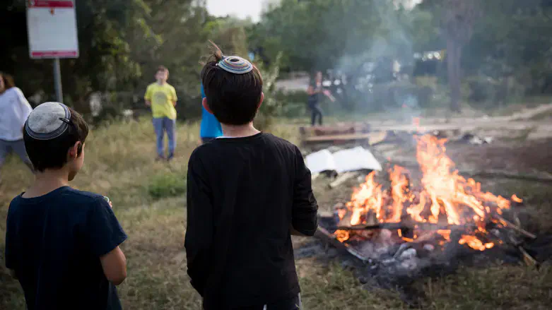 ל"ג בעומר, אילוסטרציה
