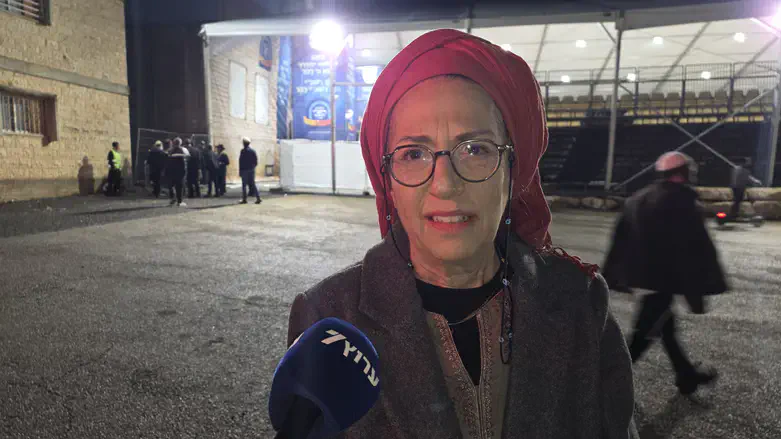 Ditza Or, mother of Avinatan